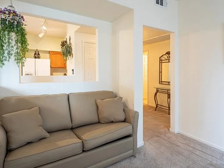 10245 S Maryland Pkwy #141 — Photo 6