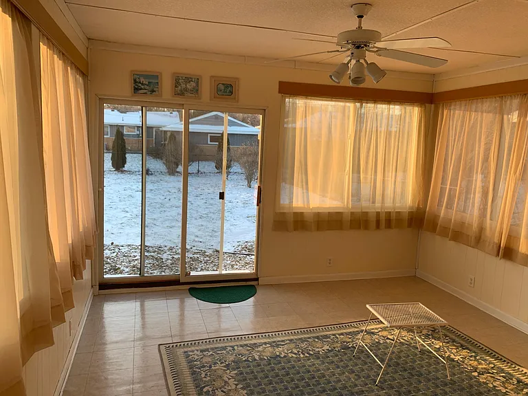 Sun porch