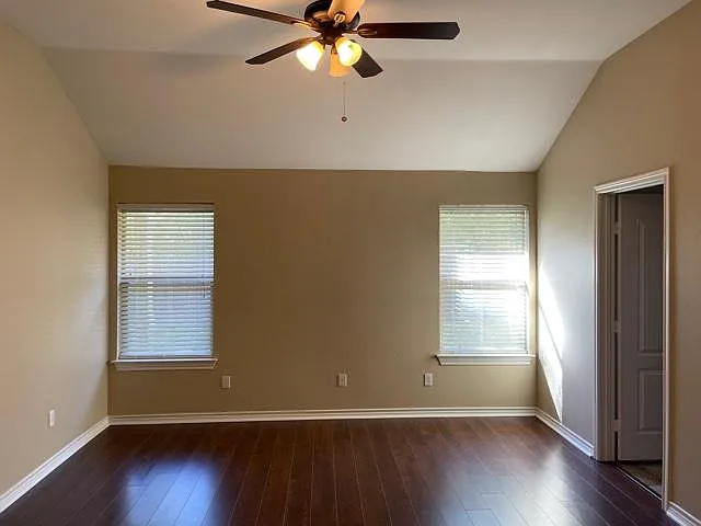 5922 Grace Ave — Photo 6