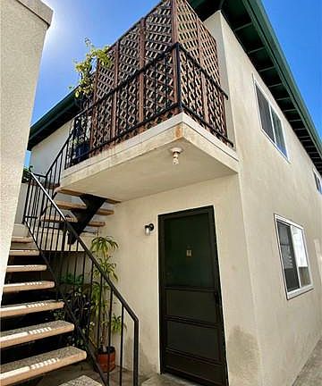 3rd image of 709 Amapola Ave