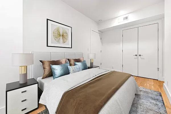 Rented by REAL New York | media 25