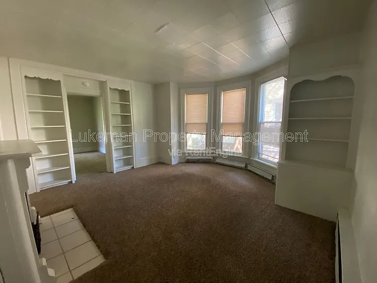 431 W Vine St — Photo 8