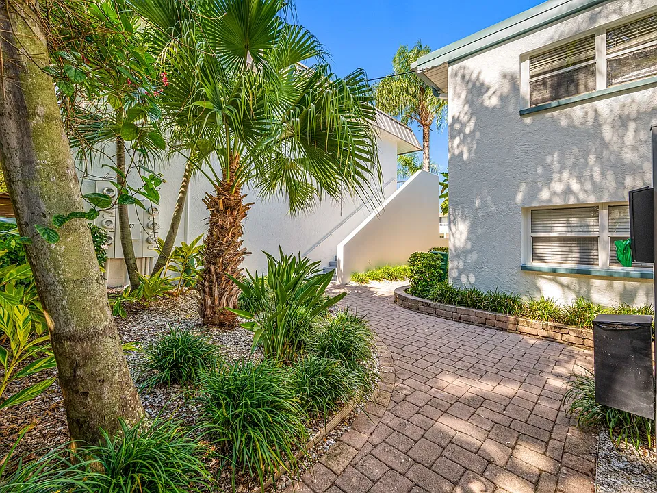 Bayshore Palms at SoHO
