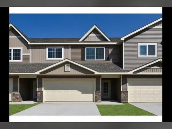 8526 Gateway Cir, Monticello, MN 55362
