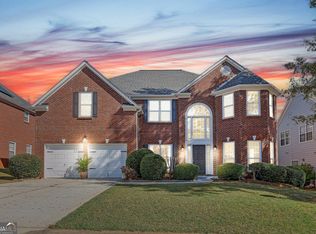 575 Maple Crest Dr, Lawrenceville, GA 30044