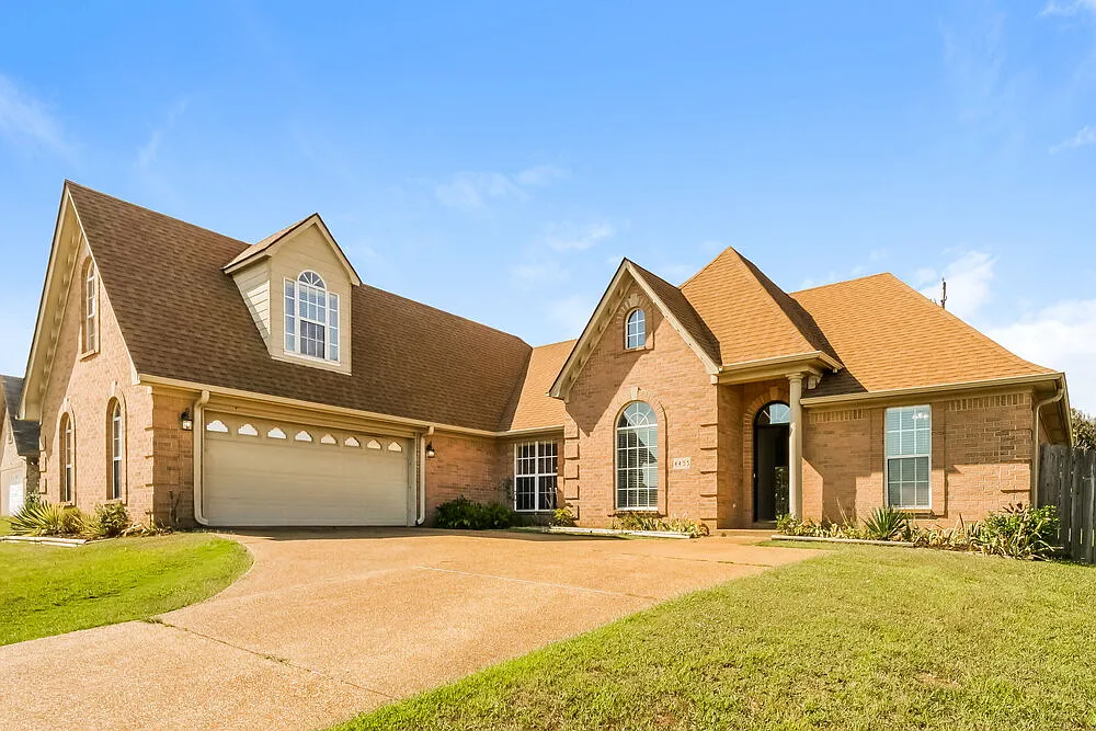 3 bed, 2.5 bath, 2320 sqft, $2,375 — Photo 4