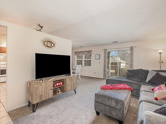 2nd image of 5160 Old Oak Trail