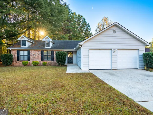 10448 Tara Pointe Dr, Jonesboro, GA 30238
