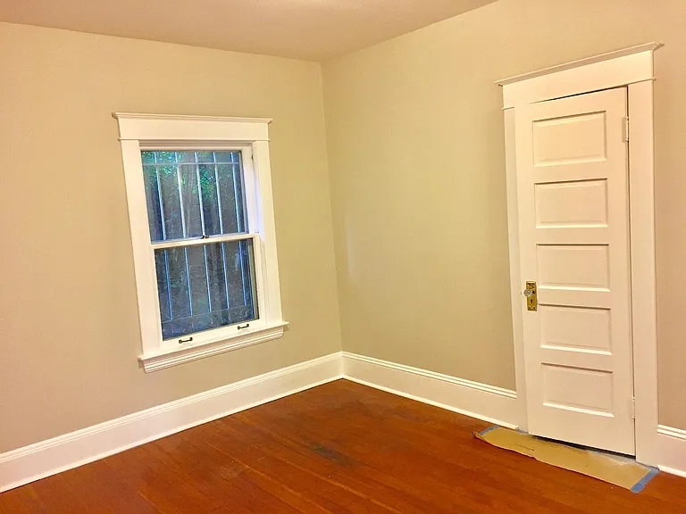 221 S Hamilton St — Photo 32