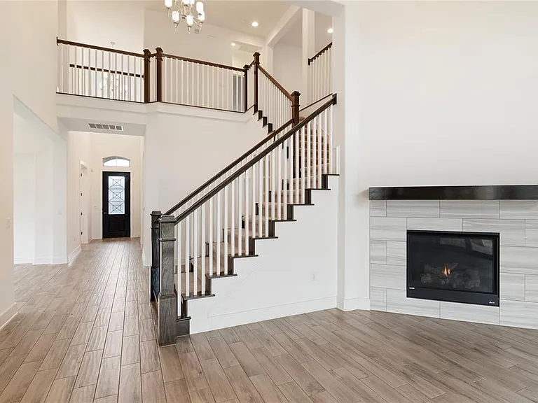 12905 Padua Dr — Photo 4