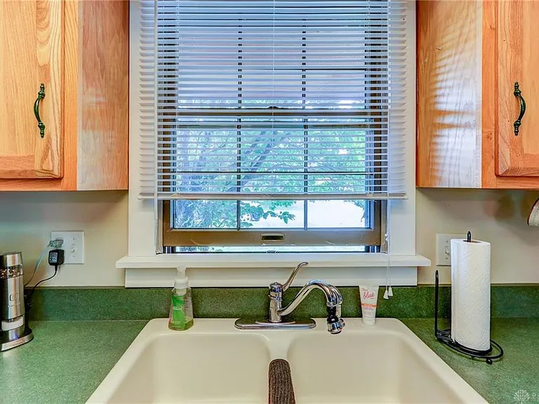 3142 Kerry Dr — Photo 9