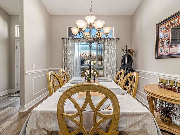 3rd image of 4285 Essex Terrace Cir