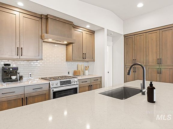 4th image of 7077 S Cascabel Ln