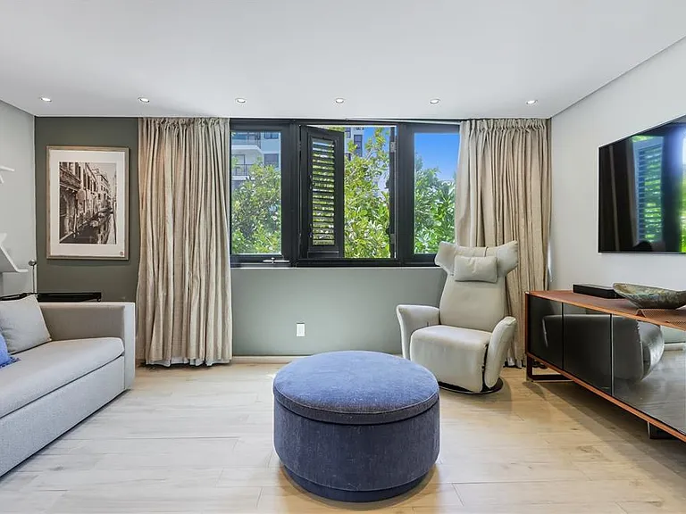 63 Kings Ct #3A — Photo 7