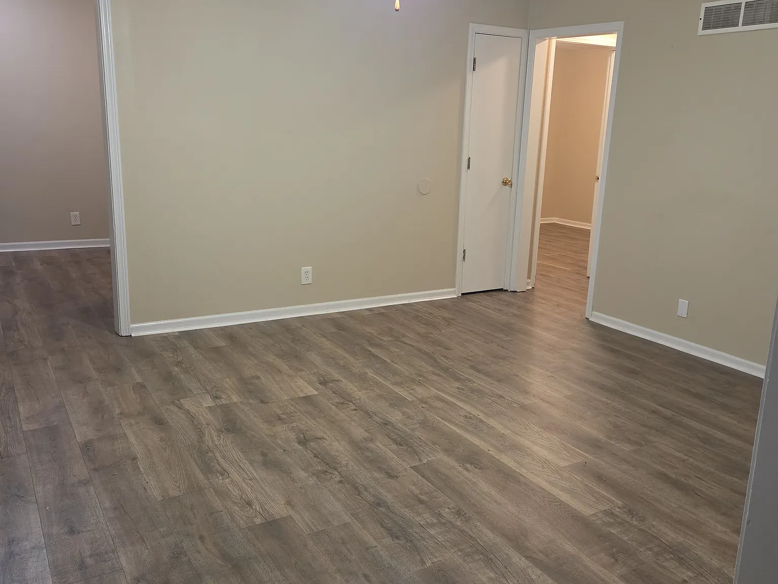 Chateau Dr, Harrisonville — Photo 3
