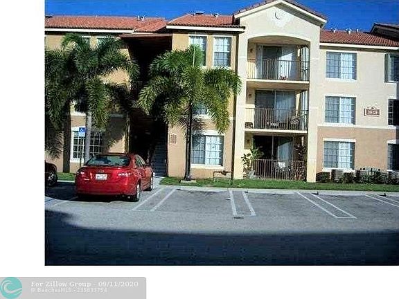 4th image of 908 Villa Cir #908