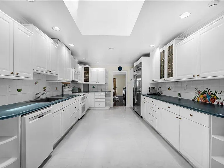 2908 Banyan Boulevard Cir NW — Photo 43