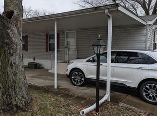 104 Redwood Dr, Morton, IL 61550