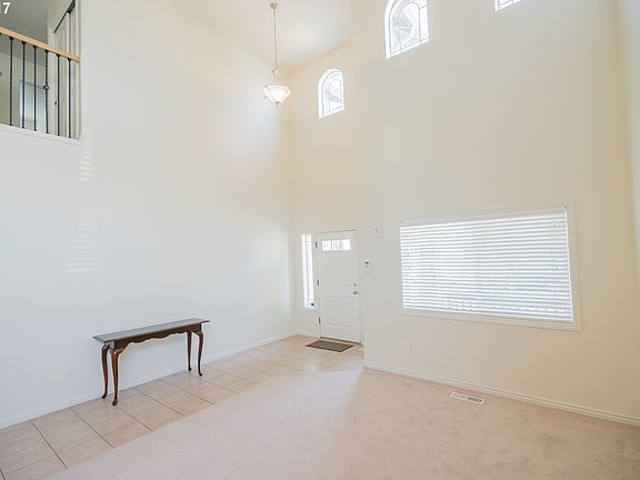 2nd image of 4313 NE 93rd St