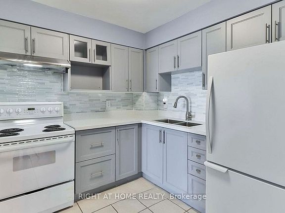 5th image of 15 Sewells Rd #1005