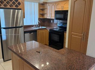 6045 NW 186th St APT 309, Hialeah, FL 33015
