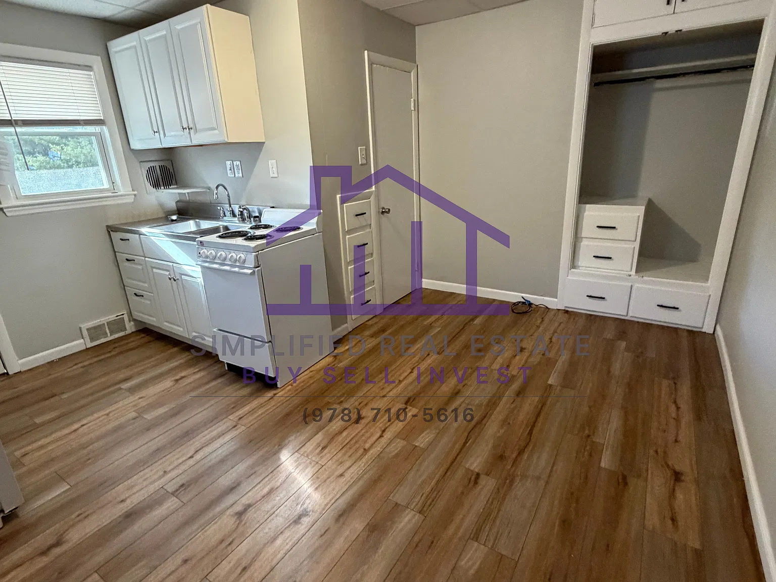 Studio, $1,050 — Photo 1