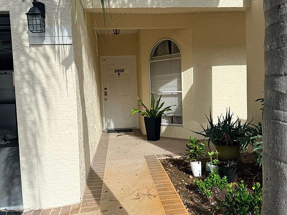 2nd image of 3202 Sabal Palms Ct APT A