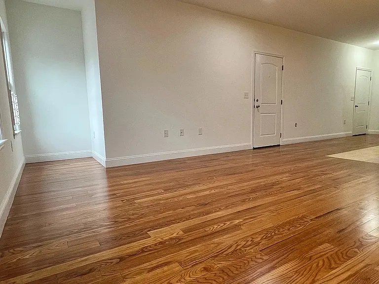 117 Franklin St #2 — Photo 6