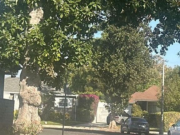 4th image of 15453 Blucher Ct