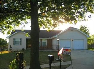 6704 N Saint Clair Ct, Kansas City, MO 64151