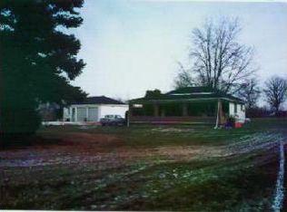 11562 N Telegraph Rd, Carleton, MI 48117