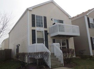 843 Four Seasons Blvd, Aurora, IL 60504