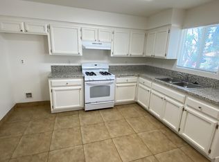 3209 Fortier St APT B, Bakersfield, CA 93306