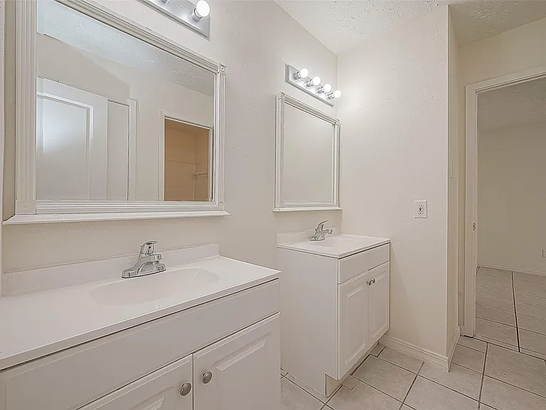 3806 Embarcadero Dr — Photo 24