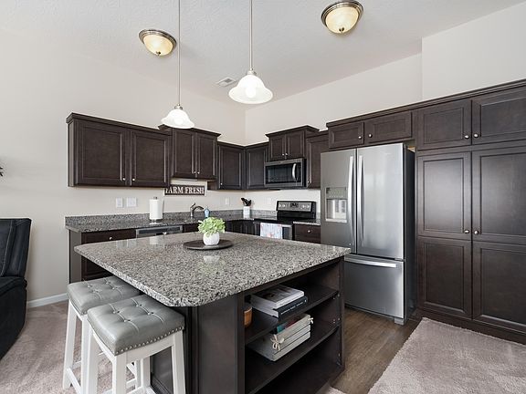 5th image of 7527 Flintshire Dr