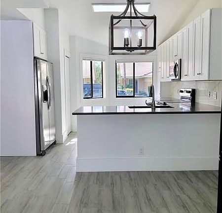 3rd image of 9941 61st Way S