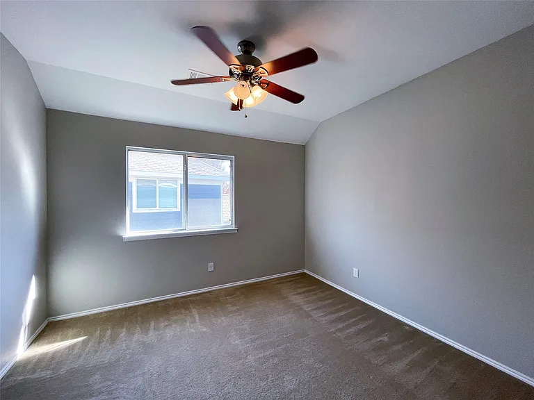 9787 Old Field Dr — Photo 9