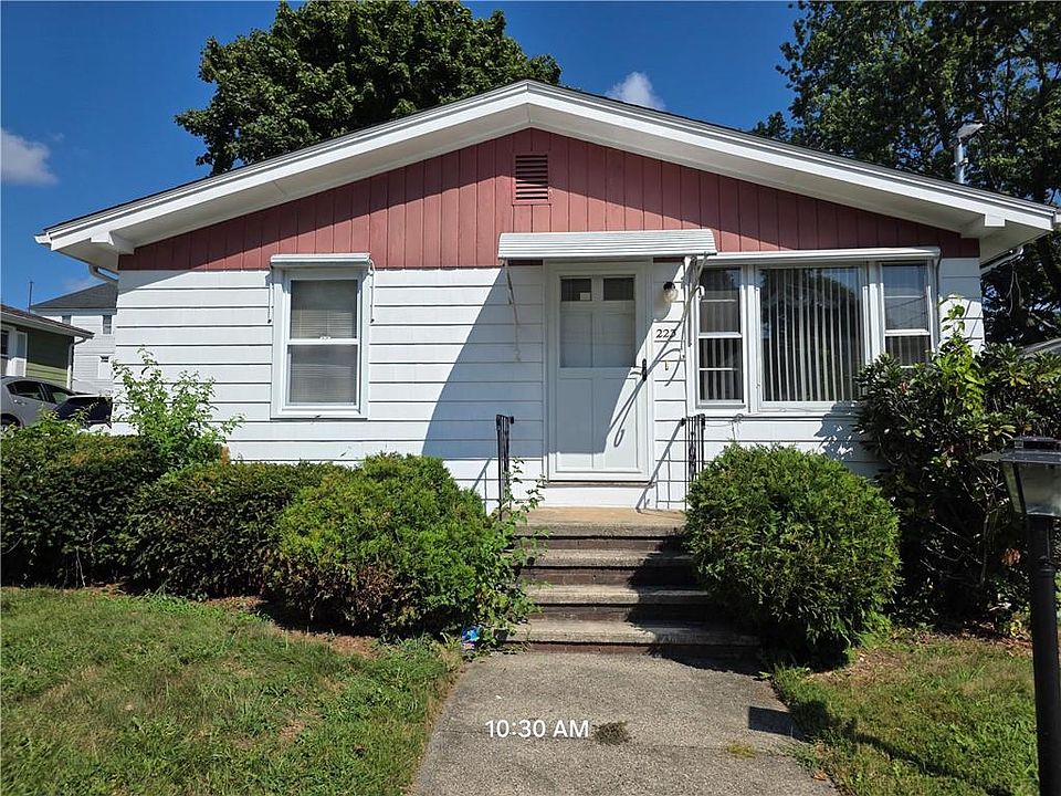 1st image of 223 Wallace St