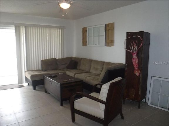 3rd image of 3143 28th Ave N APT 203