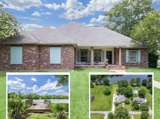 358 Hidden Village Dr, Washington, LA 70589