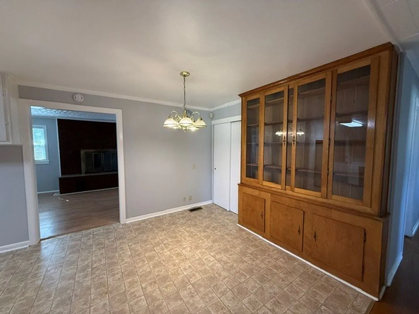 All One Level, No Carpeting In West Knoxville — Photo 4
