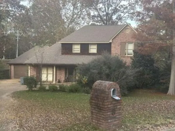8 Avery Cir, Jackson, MS 39211