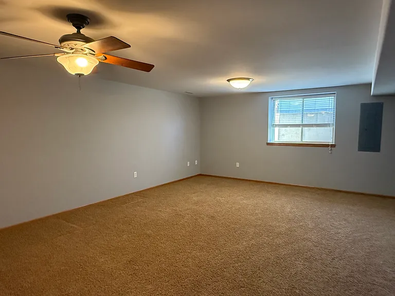 934 Tiara Dr NE — Photo 20
