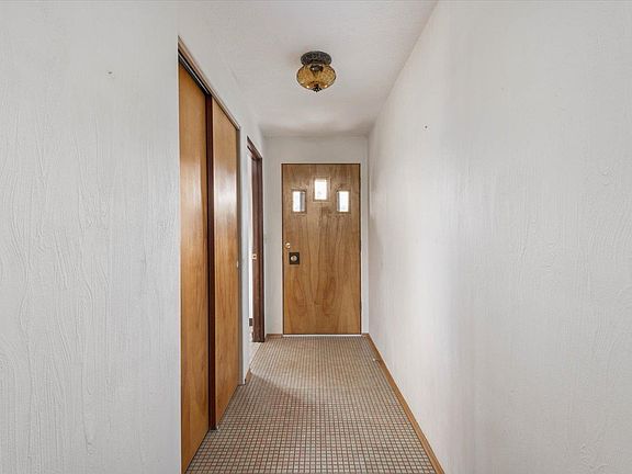 2nd image of 6908 W Willamette Ave