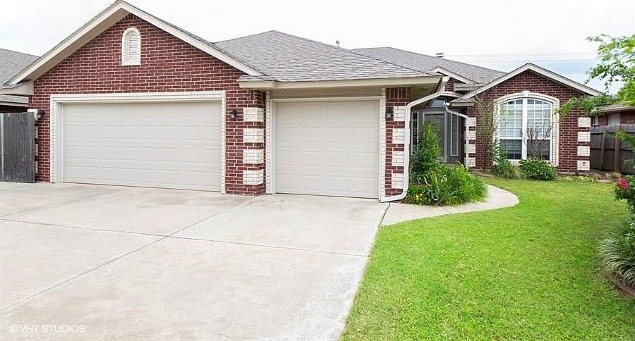 1st image of 15928 Vicki Dr
