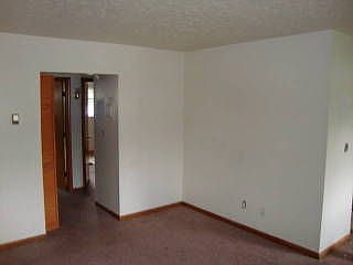 2nd image of 3330 Breckenridge Ln APT 4