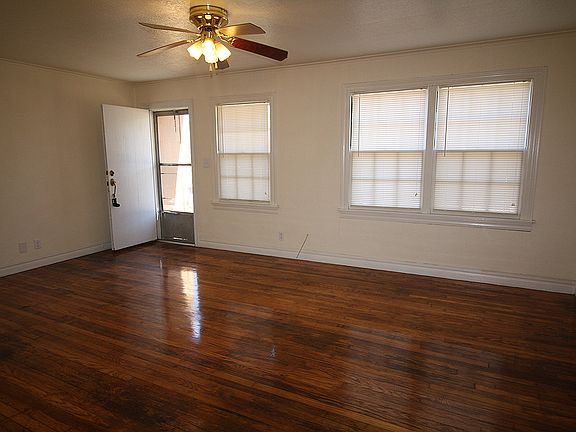 3rd image of 508 S Edgewood Dr