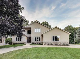 650 Echo Ln, Palatine, IL 60067