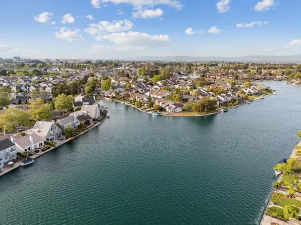 615 Gloucester Ln, Foster City, CA 94404