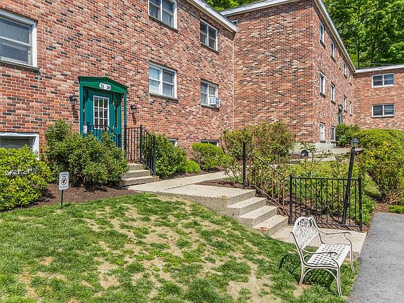 2nd image of 1 Hill Dr #21